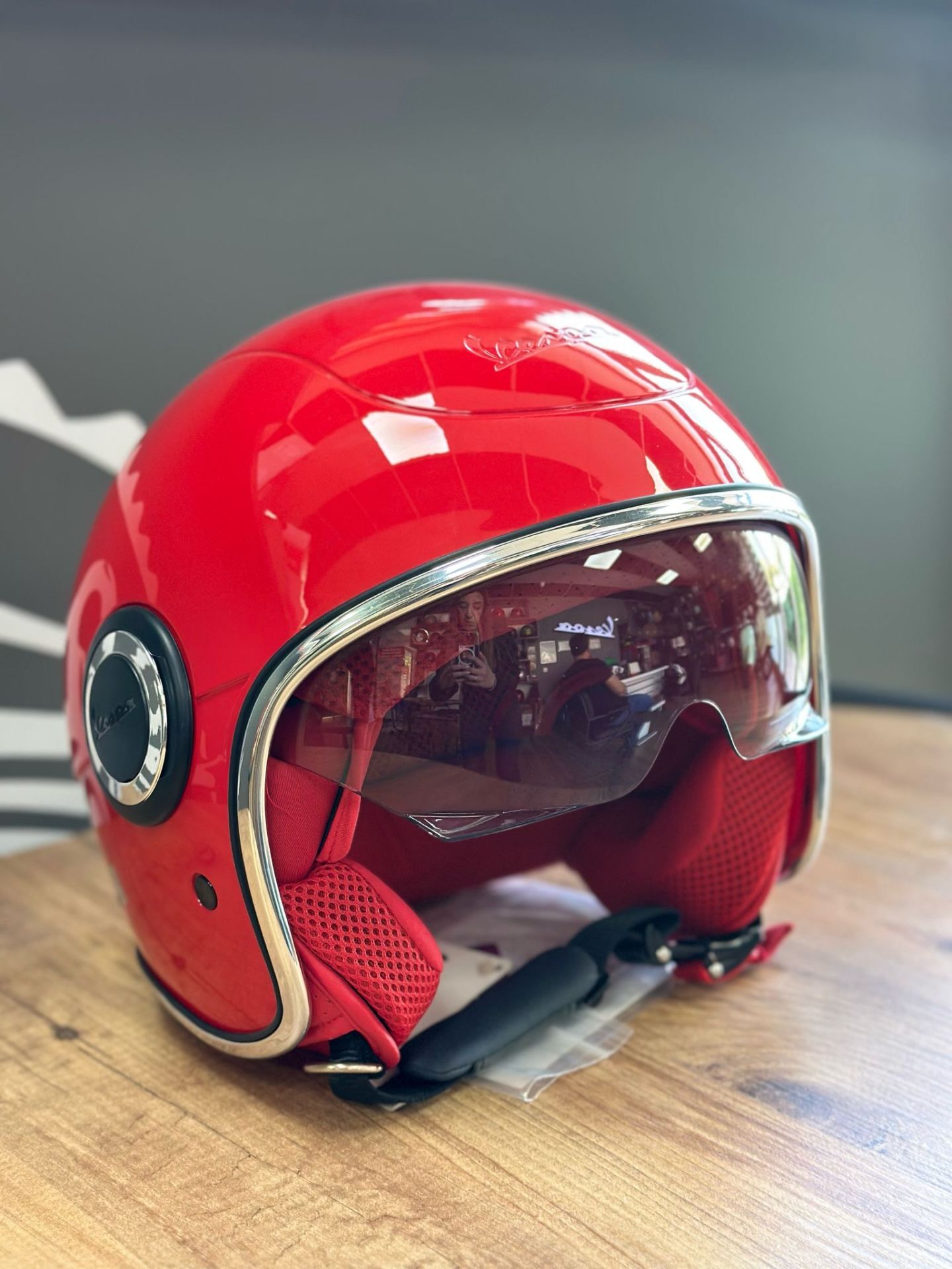 VESPA RED ORJİNAL KASK