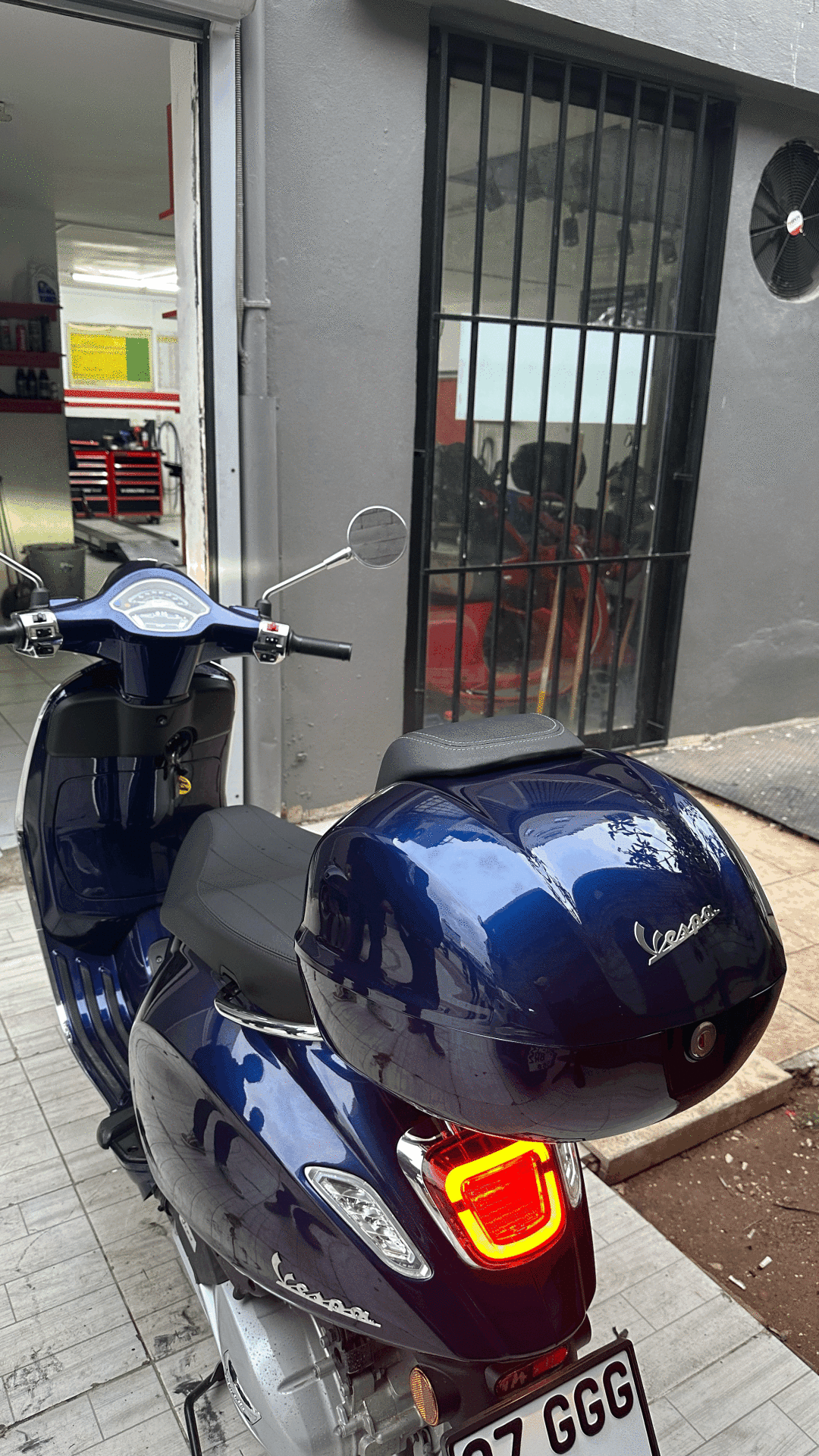 VESPA PRİMAVERA GECE MAVİSİ ÇANTA SETİ TOPCASE 2024 YENİ MODEL