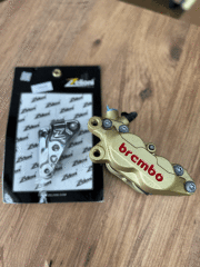 VESPA GTS VE GTV ÖN FREN MERKEZİ BREMBO KALİPER 2022 YE KADAR UYUMLU
