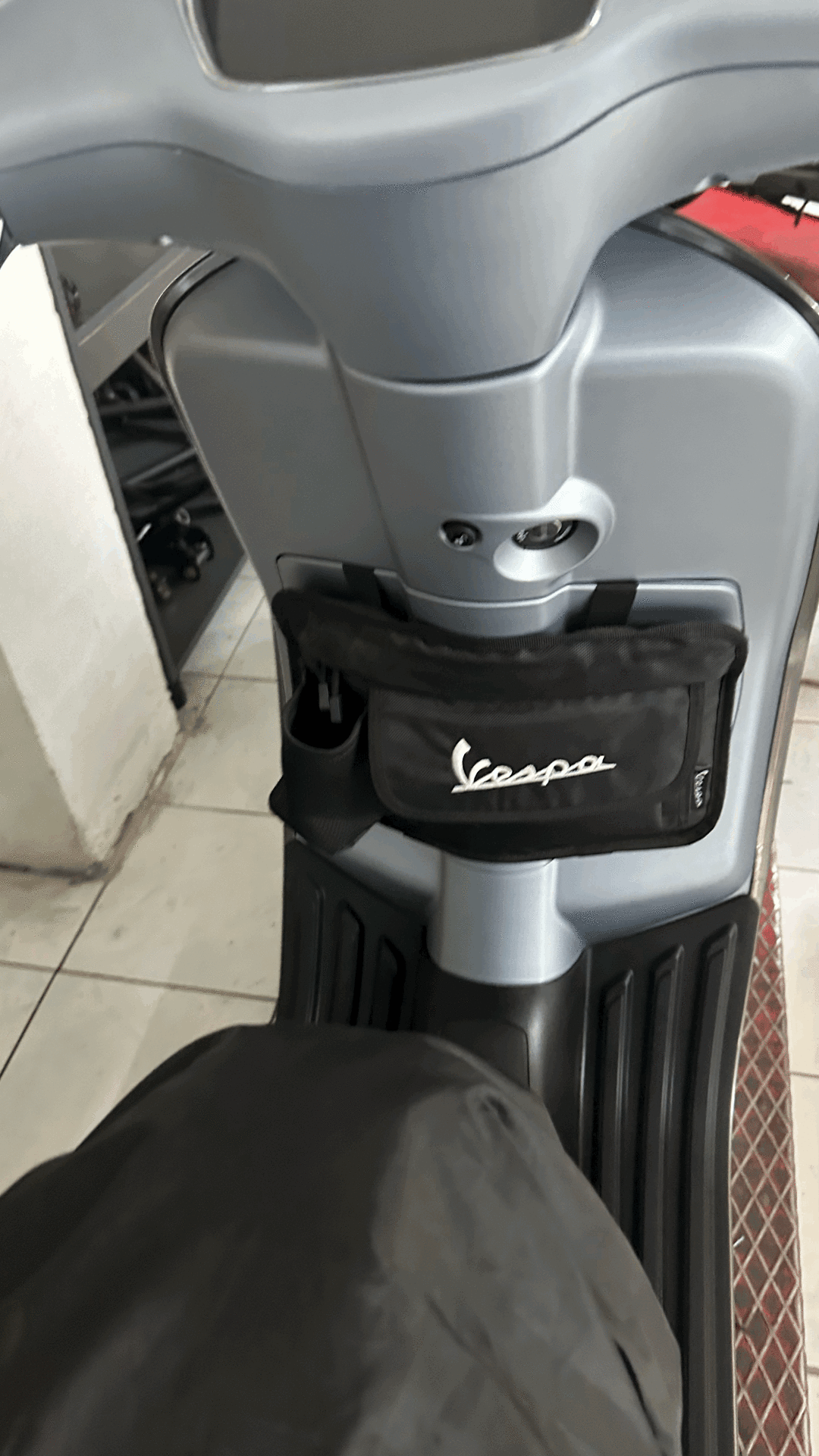 VESPA TORPİDO ÇANTASI  SİYAH
