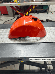 VESPA GTS 300 -125/ 2023 /SUPER SPORT TURUNCU ÖN ÇAMURLUK