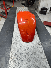 VESPA GTS 300 -125/ 2023 /SUPER SPORT TURUNCU ÖN ÇAMURLUK