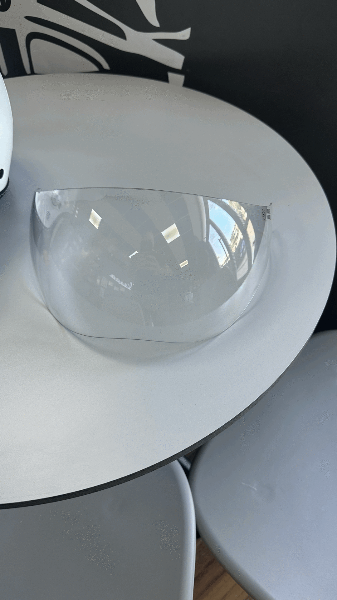 VESPA KASK VİSOR MODELİ ÖN CAMI