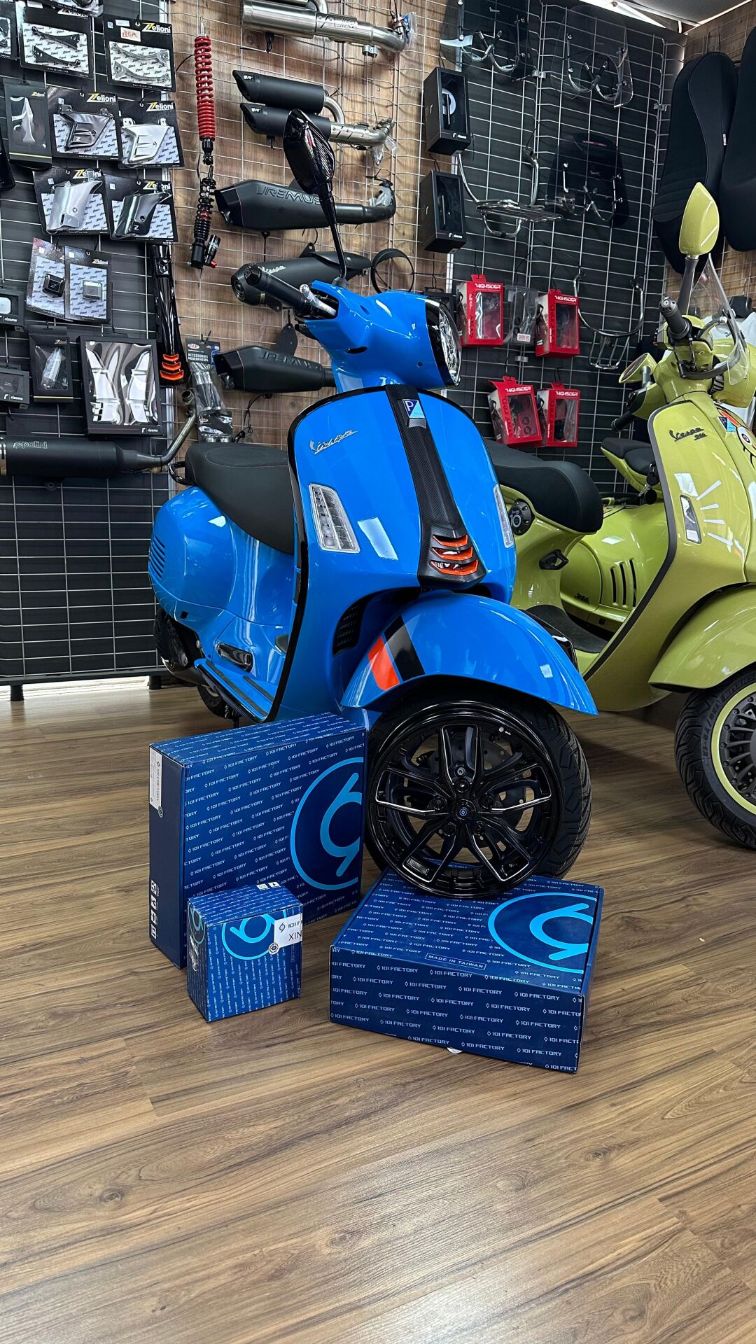 VESPA GTS VE GTV 101 FACTORY JANT TAKIMI 12 İNÇ
