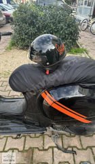 VESPA PARLAK SİYAH GTV KASKI