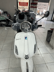 VESPA PRİMAVERA ÖN CAM FÜME