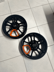 VESPA GTS TURUNCU JANT TAKIMI