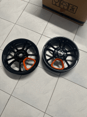 VESPA GTS TURUNCU JANT TAKIMI