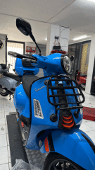VESPA GTS VE GTV HPE ÖN PORT BAGAJ SIYAH VE KROM