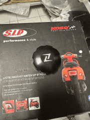 VESPA DEPO KAPAĞI ZELİONİ SİYAH