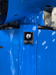 VESPA ÖN AMBLEM MARUS