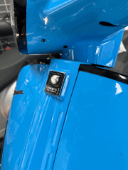 VESPA ÖN AMBLEM MARUS