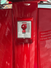 VESPA ÖN AMBLEM MARUS