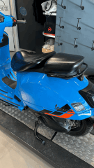 VESPA GTV SİYAH ÇİFT SELE KOLTUK