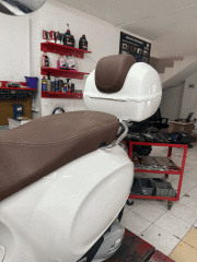 VESPA PRIMAVERA BEYAZ ARKA ÇANTA SETİ TOPCASE