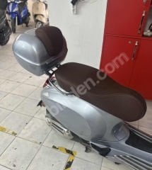 VESPA PRİMAVERA TOPCASE ÇANTA SETİ PARLAK GRİ