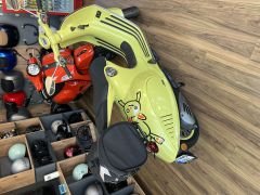 VESPA 946 ÇANTA BAGLAMA APARATI