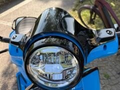 VESPA GTS ÖN CAM RİZOMA SİPERLİK ANAHTARSIZ MODELLER İÇİN 2023