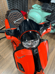 VESPA GTS ÖN CAM RİZOMA SİPERLİK ANAHTARSIZ MODELLER İÇİN 2023