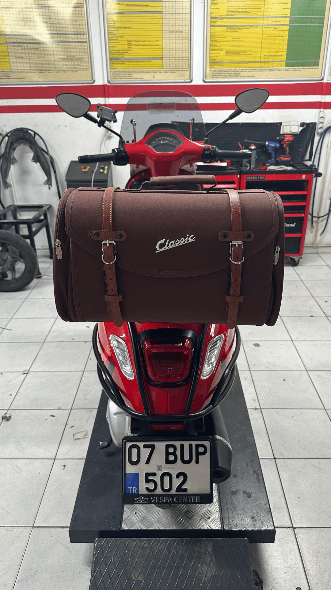 VESPA CLASSİC ARKA ÇANTA TOPCASE BÜYÜK BORDO