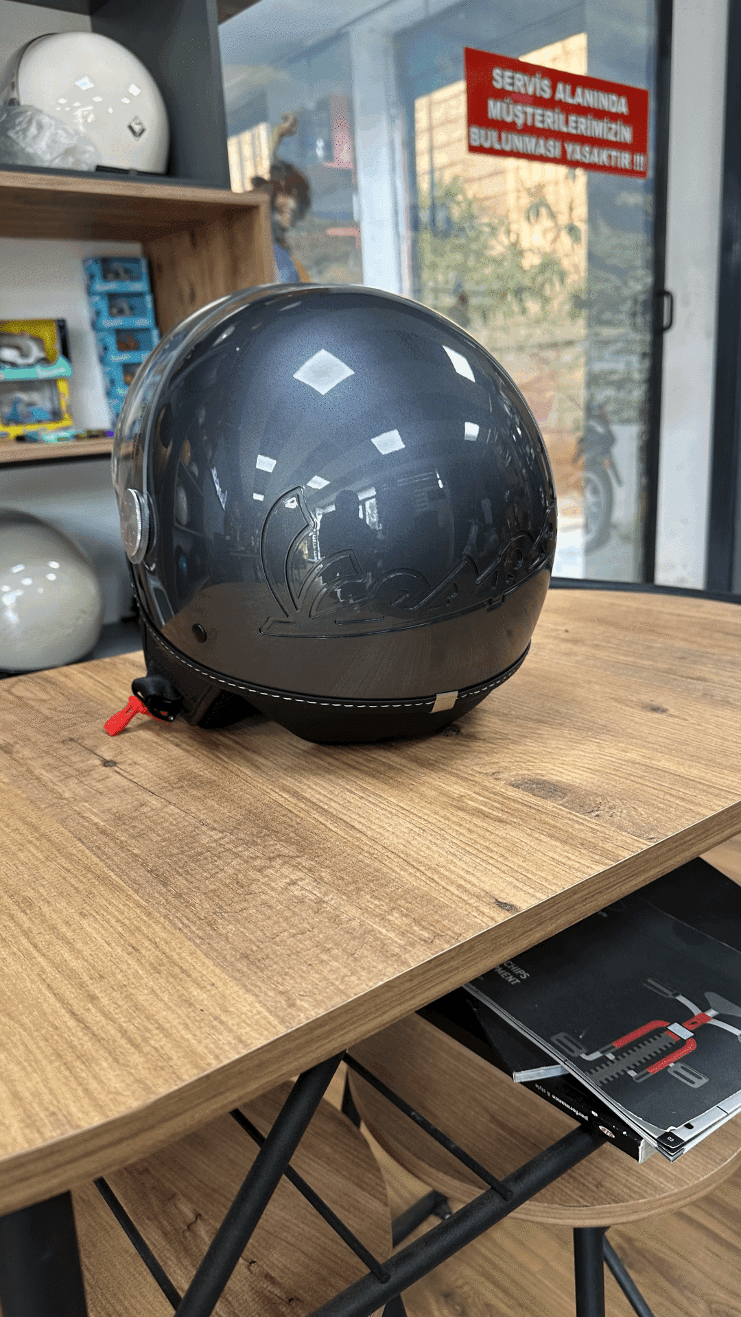 VESPA VİSOR KASK PARLAK FÜME