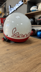 VESPA KASK BEYAZ KIRMIZI