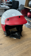 VESPA KASK BEYAZ KIRMIZI