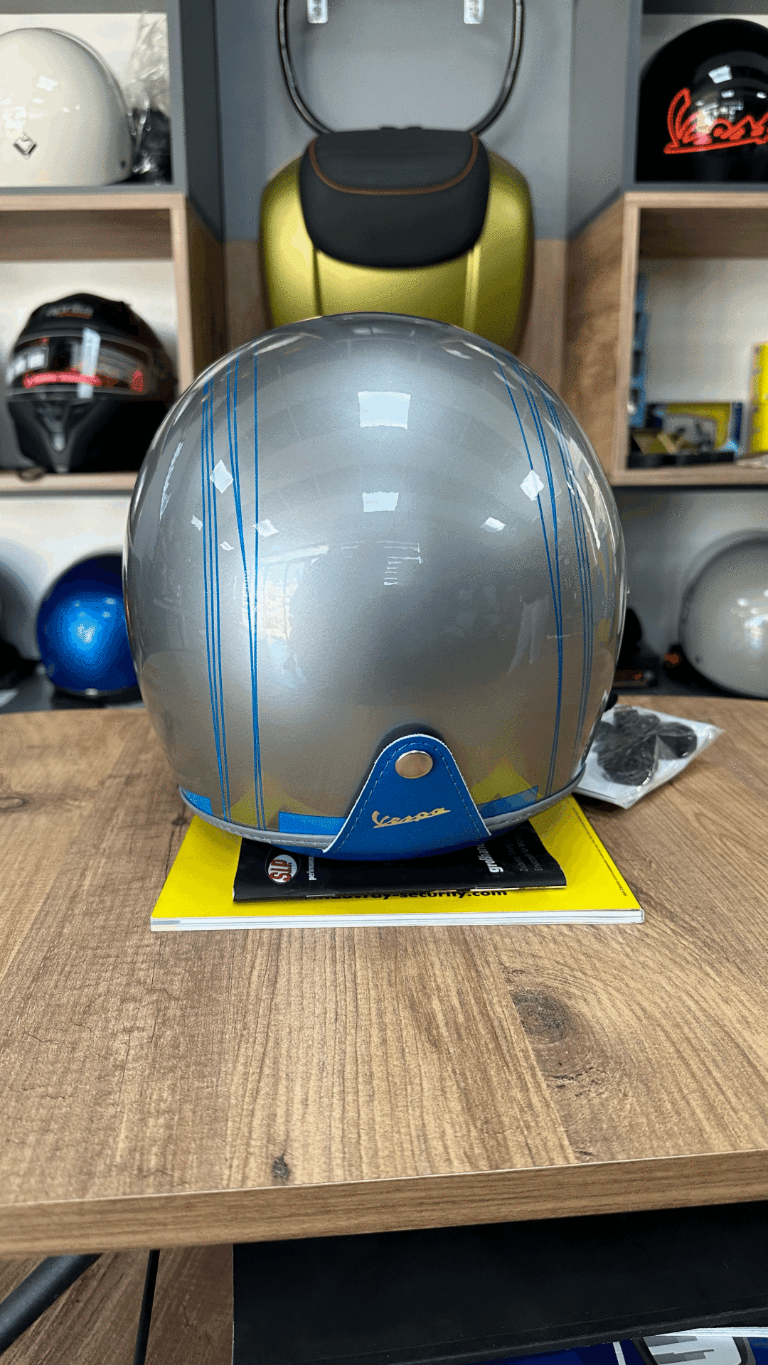 VESPA İNTERKOM BLUETOOTH KASK (Elettrica Limited Edition