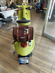 VESPA CLASSİC ARKA ÇANTA TOPCASE ORTA BOY BORDO