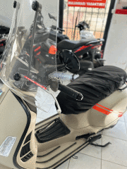 VESPA GTV 300 ÖN CAM UZUN BOY ANAHTARSIZ MODEL 2023