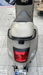 VESPA GTV MONO KAPAK BEJ
