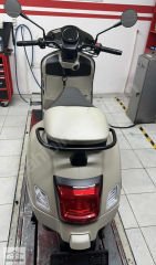 VESPA GTV MONO KAPAK BEJ