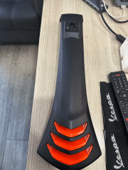 VESPA CARBON KIRAVAT ÖN PANJUR GTS-GTV 2023-2024 ORJINAL