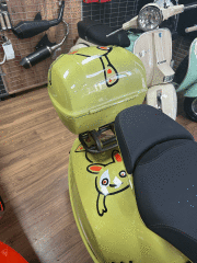 VESPA 946 BUNNY ARKA ÇANTA SETİ