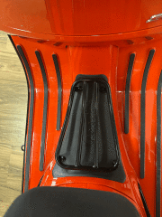 VESPA GTS VE GTV UYUMLU AKÜ DEMİRİ SİYAH