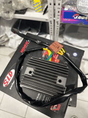 VESPA PİAGGİO APRİLLA VOLTAJ KONJEKTÖR REGULATÖR