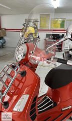 VESPA SİPERLİK ORTA BOY GTS 150-250-300- VESPA GTS 300 ÖN CAM 2022 KADAR UYUMLU