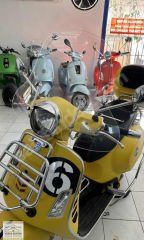 VESPA SİPERLİK ORTA BOY GTS 150-250-300- VESPA GTS 300 ÖN CAM 2022 KADAR UYUMLU