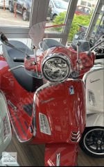 VESPA GTS ÖN CAM SEFFAF ANAHTARSIZLAR İÇİN 2023 MODEL