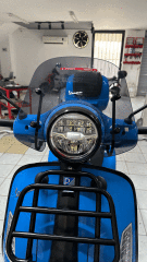 VESPA GTS ÖN CAM FÜME ANAHTARSIZLAR İÇİN 2023 MODEL